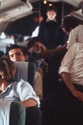 رجلان ینقذان 155 شخصًا من تحطم طائره دون أی إصابه! / الحقائق وراء أکثر کوارث الطیران دراماتیکیه فی التاریخ!