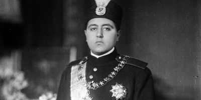 صور تاریخیه نادره لزوجات وأبناء أحمد شاه قاجار: من المَسومه الخجوله إلى بنات یهودیات وأرمنیات!