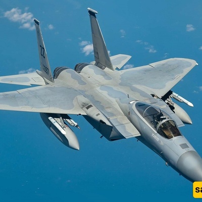 عندما کُشف “الطائر” الأکثر مراوغهً للرادار فی العالم؛ المقاتله الأمریکیه F-15، انتهت ملیارات الدولارات من التکنولوجیا الغربیه داخل عربه یدٍ إیرانیه 😂