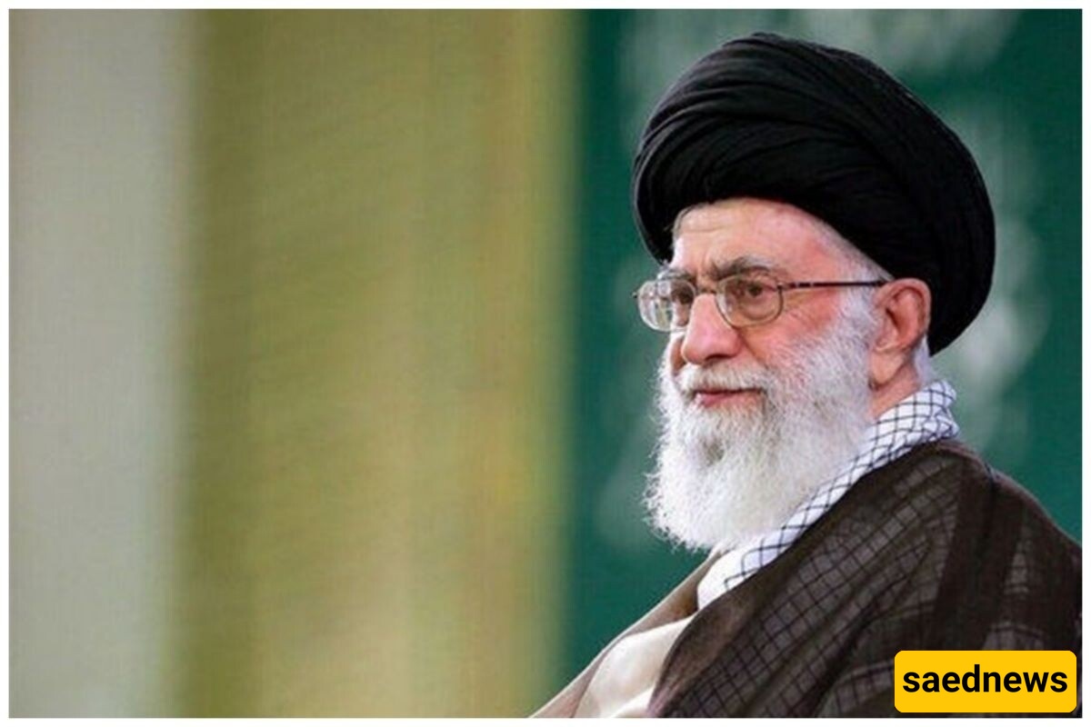 صوره غیر منشوره لقائد إیران یعمل على المجهر – قائد دائم الانتباه للعلم الحدیث