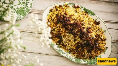عدس‌پلو هو طبق إیرانی لذیذ یمکن العثور علیه غالبًا ضمن الأطعمه النذریه التی تُحضَّر خلال شهر محرّم