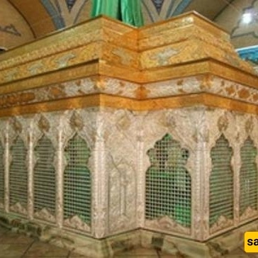 لماذا یتمیّز ضریح الإمام الحسین (علیه السلام) بسته أرکان؟