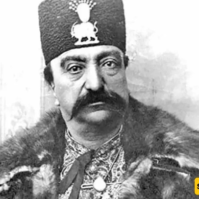 صور غیر مسبوقه لنساء قاجاریات یتألقن برفقه خدم قصر ناصر الدین شاه