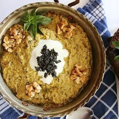 کیفیه إعداد کشْک الباذنجان (غموس الباذنجان الفارسی): 3 وصفات سهله ولذیذه للغایه