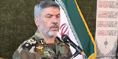 المتحدث باسم الجیش الإیرانی: لن تتمکن قوات العدو من ترسیخ موطئ قدم لها على الجزر الإیرانیه