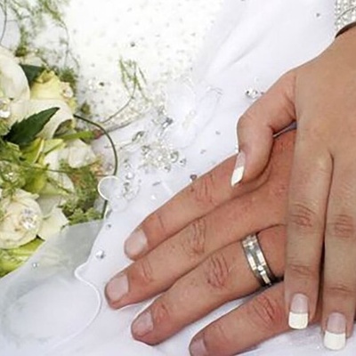 ذهب العریس فی شهر العسل مع صدیقه العروس – تعرف على أکثر الزوجین خیانهً