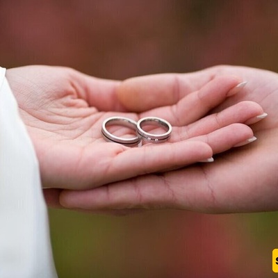 امرأه ثریه تبلغ من العمر 85 عامًا تتخلى عن کل شیء لتتزوج حب حیاتها الشاب