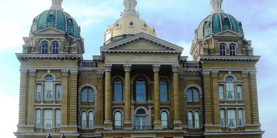 دیمقراطی أمیرکی یفوز فی سباق مجلس ولایه أیوا، ویمنع الحزب الجمهوری من استعاده الأغلبیه الساحقه