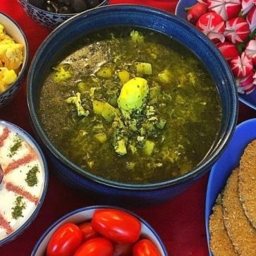 5 وصفات شهیه لتحضیر الأشکِنه فی المنزل بالزبادی والکشک والعدس والبطاطس