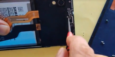 ماذا یعنی mAh فی بطاریه الهاتف الذکی؟ فهم سعات 5000mAh و4500mAh