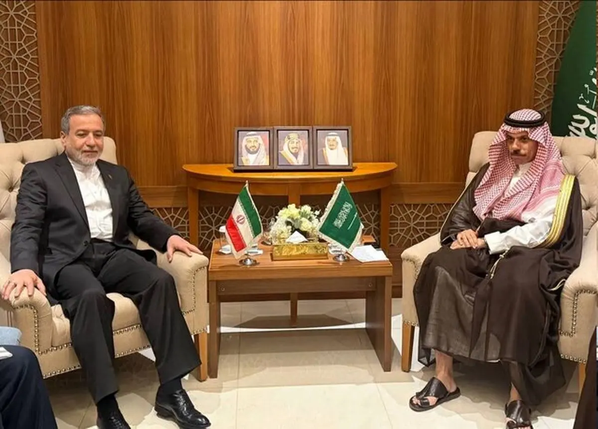 وزیرا خارجیه إیران والسعودیه یلتقیان فی جده لبحث أزمه غزه والاستقرار الإقلیمی