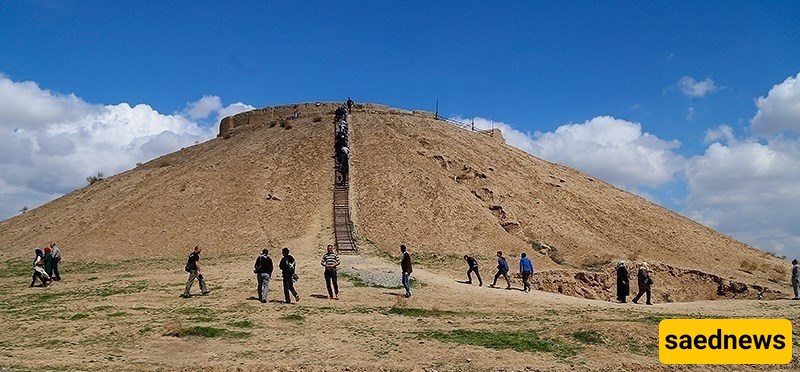 تلّ أزبکی: جوهره ألبروز المخفیه بین الطبیعه والتاریخ فی إیران🏞️✨
