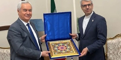 السفیر الطاجیکی فی طهران یلتقی المتحدث باسم الخارجیه الایرانیه