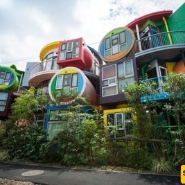 منزل صُمم لتحدی الموت: الابتکار المعماری المذهل فی الیابان الذی کسر حدود التصمیم