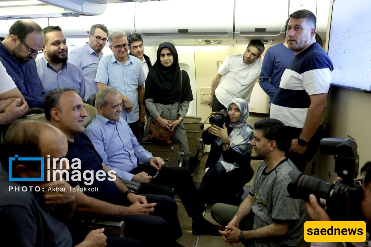 نظره إلى الصور التذکاریه لمسعود پزشکیان خلال رحلته إلى نیویورک