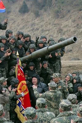 الاستخبارات الکوریه الجنوبیه: مقتل 2000 جندی کوری شمالی یقاتلون لصالح روسیا فی أوکرانیا