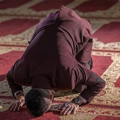 الأحکام الشرعیه المتعلقه بالحرکه أثناء أداء الصلاه