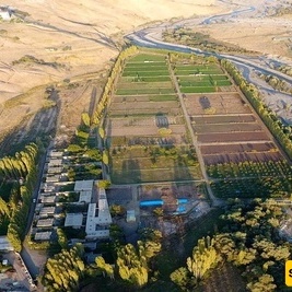 القریه التی تمنع النساء + صور