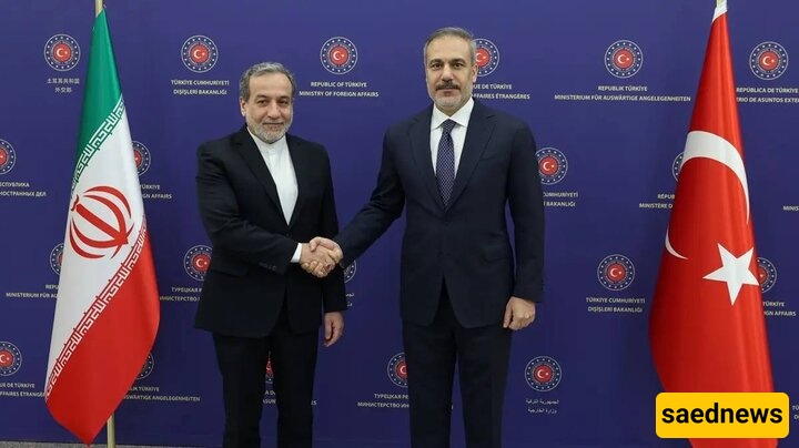 وزیر الخارجیه الترکی: ناقشت المحادثات النوویه مع وزیر الخارجیه الایرانی