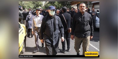 رئیس مجلس إیران حضر مراسم وداع شهداء الاقتدار بزیٍّ مختلف + فیدیو