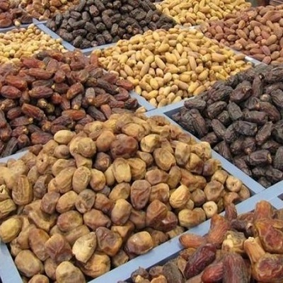 أی التمور تحتوی على سکر أقل؟