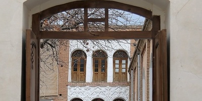 منزل آصف وزیری: جوهره معماریه مخفیه فی سنندج، إیران