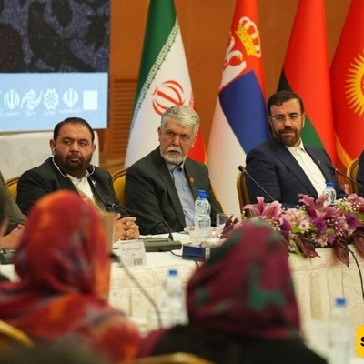 وزیر الثقافه الباکستانی یشید بالسینما الإیرانیه باعتبارها رائده على مستوى العالم