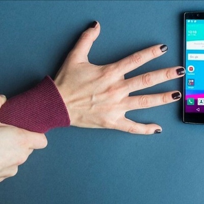 هل التحقق من هاتف شریک حیاتک الأمر الصحیح؟