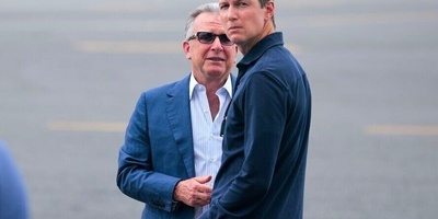 یلتقی ویتکوف شخصیهً مثیرهً للجدل على متن حامله الطائرات «یو إس إس أبراهام لینکولن» بعد محادثات مع إیران