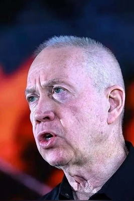 رساله «یوآف غالانت» إلى خامنئی: معرکه ذهنیه معقده تکشف عن حرب نفسیه بین إیران وإسرائیل