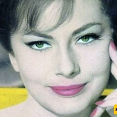 لماذا أُجبرت ثریا، الزوجه الثانیه للشاه، على الطلاق؟