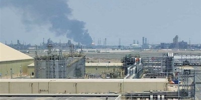 القوات المسلحه الیمنیه تستهدف مواقع أرامکو وقاعده خمیس مشیط الجویه فی السعودیه