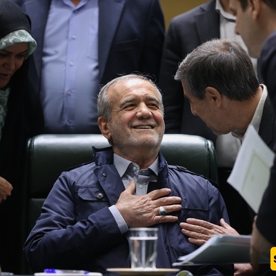 صور نادره لمَسعود بیزشکیان لم ترها من قبل! / لقد کان بطلًا حقیقیًا، سیاده الرئیس…