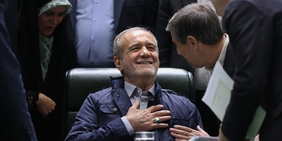 صور نادره لمَسعود بیزشکیان لم ترها من قبل! / لقد کان بطلًا حقیقیًا، سیاده الرئیس…