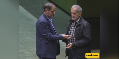 من قاعه البرلمان إلى کرسی الطبیب — صور نادره للرئیس بیزشکیان یعالج المرضى داخل البرلمان