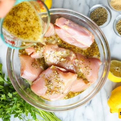 6 أسرار لتتبیل فیلیه الدجاج بطریقه لذیذه وصحیه