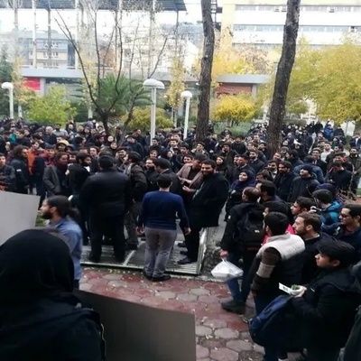 ماذا حدث فی الیوم الثالث من احتجاجات الطلاب فی جامعات طهران؟