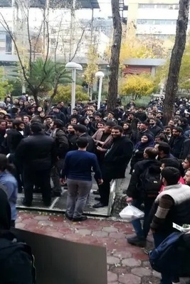 ماذا حدث فی الیوم الثالث من احتجاجات الطلاب فی جامعات طهران؟