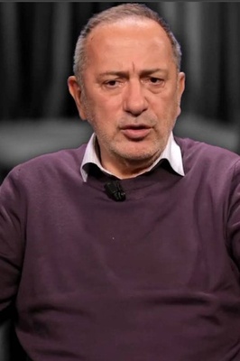 شاهدوا: فرحه محلل ترکی بعد إصابه مستشفى فی إسرائیل بصاروخ إیرانی + فیدیو