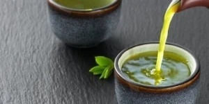 وصفه شای أوراق العنب العشبی: الخصائص والآثار الجانبیه