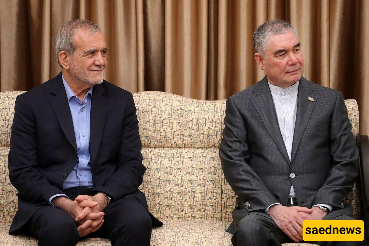 بزشکیان مع الخامنئی