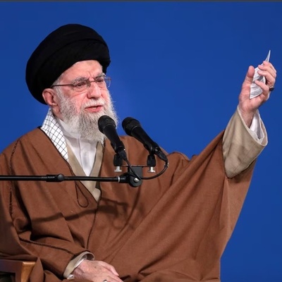 خامنئی یحسم الجدل: “لا مفاوضات مع الولایات المتحده”… کل ما تحتاج معرفته عن البرنامج النووی الإیرانی