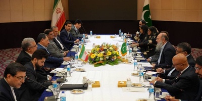 التبادل التجاری بین إیران وباکستان یتجه نحو هدف ضخم: 10 ملیارات دولار