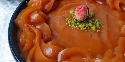 کیفیه صنع حلاوه بثلاثه أنواع من الدقیق مع شراب العنب: حلوى تقلیدیه غنیه بالنکهات