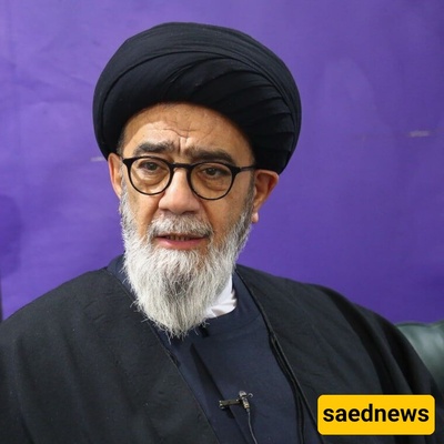 القبله المؤلمه لوالد إمام جمعه تبریز الشهید على قبر ابنه + صوره / رحمه الله وتبقى ذکراه خالده إلى الأبد