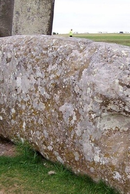 حجر عملاق یزن 6 أطنان انتقل لمسافه 700 کیلومتر قبل 5000 عام