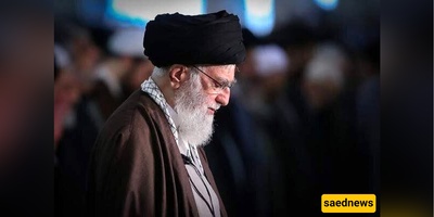 نظره على التاریخ: صوره قائد الثوره خلال أداء صلاه الجنازه على الشهید هنیه تحقق أعلى نسب مشاهده؛ انعکاس جمیل للعلم على نظاراته + صوره