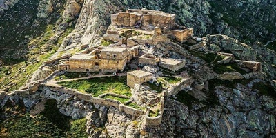 السیاحه فی قلعه بابک: حین تلتقی الطبیعه بالتاریخ المقاوم