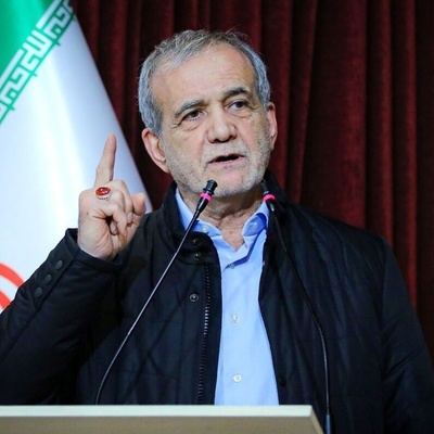 پزشکیان یدعو لفرص خدمه عادله للجمیع على أساس القدرات بغض النظر عن العرق والدین
