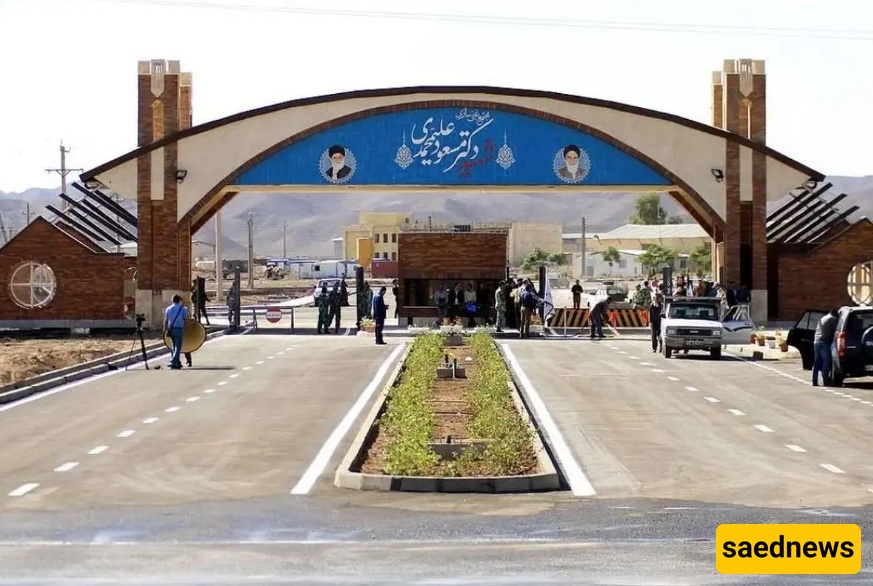 صور تُظهر 16 شاحنه تغادر منشأه فوردو النوویه الأسبوع الماضی وقبل الهجوم الأمریکی + صور